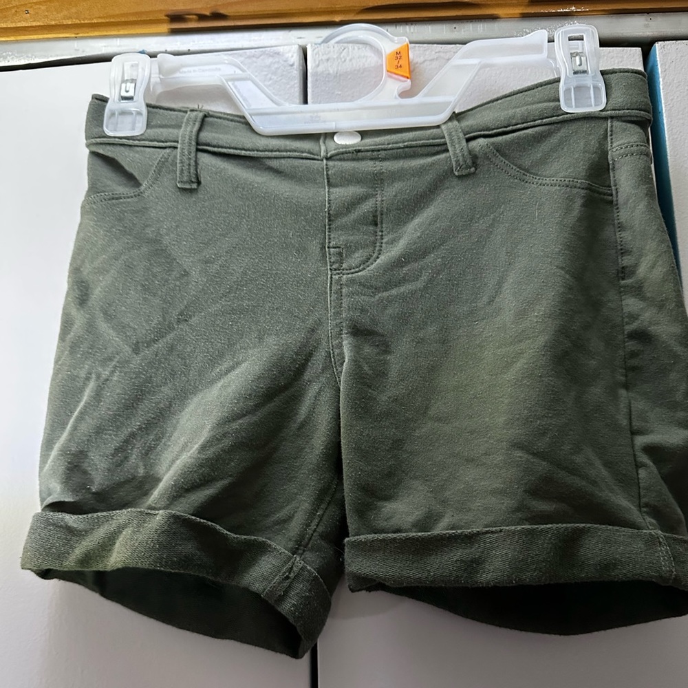 Girls olive shorts. Size 10/12.